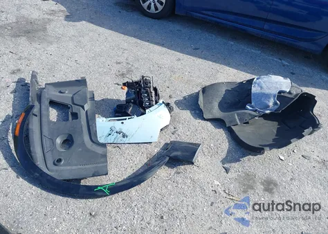 2024 Cadillac Lyriq Tech W/1Sa z USA, uszkodzony, nr VIN 1GYKPMRK4RZ129233